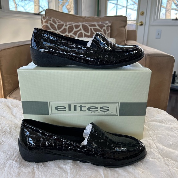 NWT Elites by Walking Cradles shoes - Picture 1 of 6